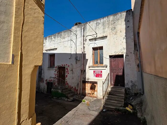 Casa con 6 locali in vendita in Via Montecristo, Melissano