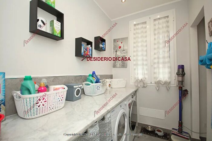 Casa con 5 locali in vendita in Carini