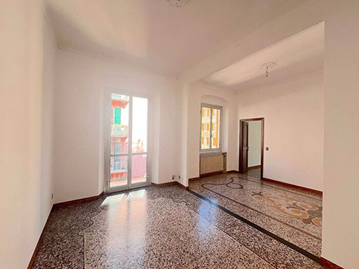 Appartamento quadrilocale in affitto in Via Lorenzo Pareto, Foce, Genova