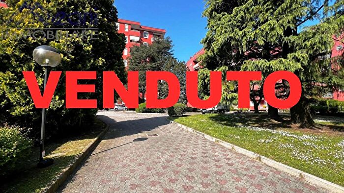 Appartamento trilocale in vendita in Via Papa Giovanni XXIII, Opera