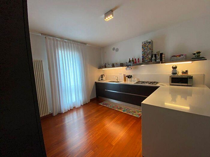 Appartamento trilocale in affitto in Via del Santo, Centro, Limena