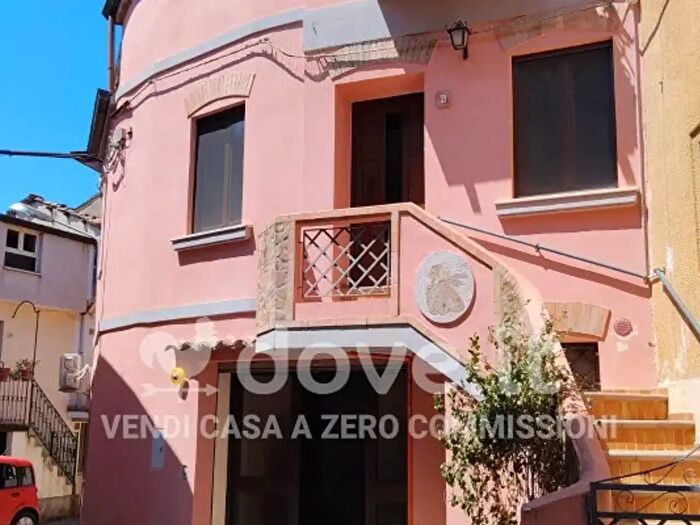Casa quadrilocale in vendita in Via Cavour, San Vito Sullo Ionio
