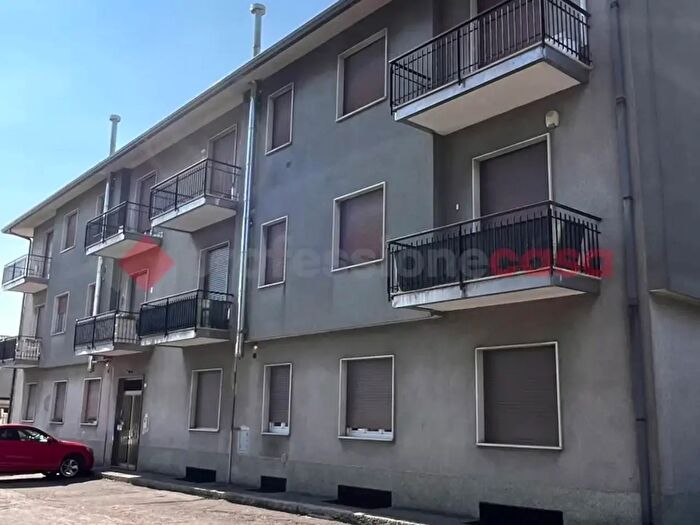 Appartamento trilocale in vendita in Via Venezia, Parabiago