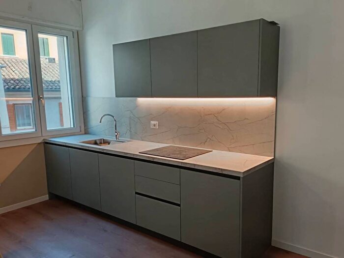 Appartamento monolocale in affitto in Duomo, Treviso