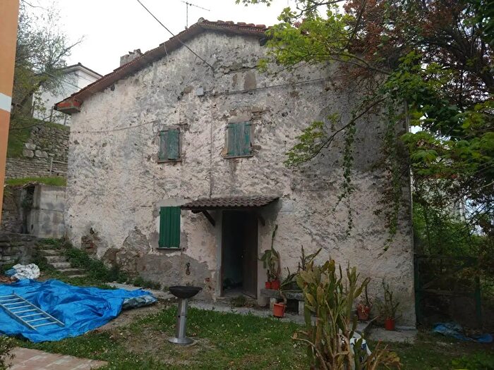 Casa con 6 locali in vendita in Cairo Montenotte