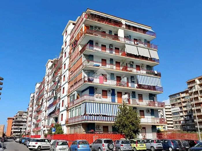 Appartamento trilocale in vendita in Via Sirio, Palermo