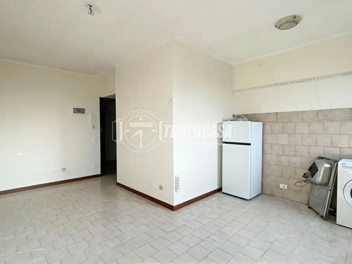 Appartamento monolocale in vendita in Via Tucidide, Milano