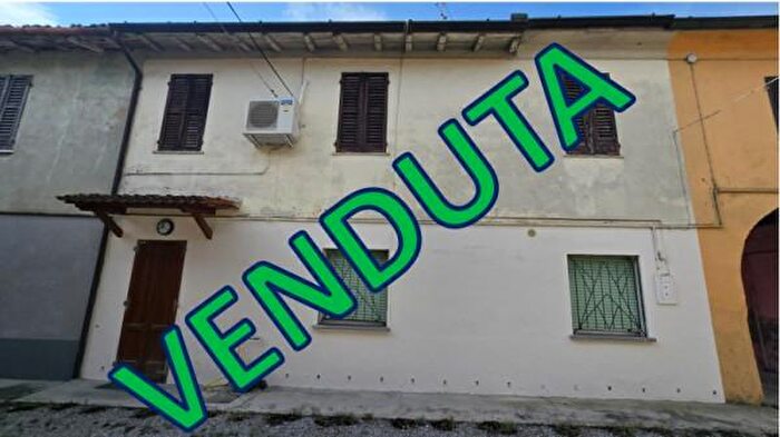 Casa quadrilocale in vendita in Via Cesare Battisti, Casalbuttano Ed Uniti