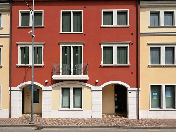 Appartamento bilocale in vendita in Via Aquileia, San Dona' Di Piave