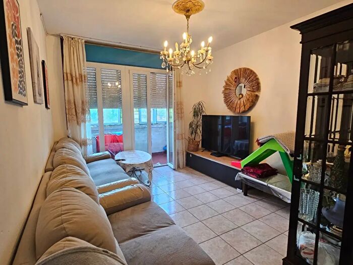 Appartamento con 7 locali in vendita in Via Caorle, Ravenna