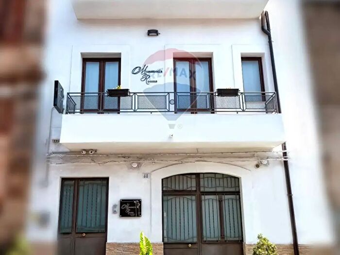 Casa con 6 locali in vendita in Via Acquedotto Greco, Catania