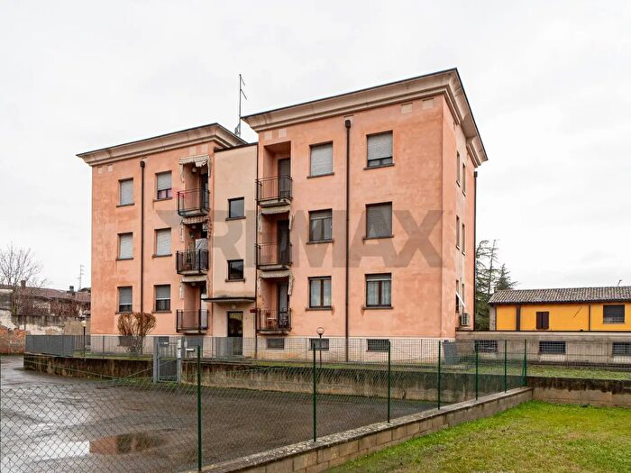 Appartamento quadrilocale in vendita in Via Battilocchi, Collecchio