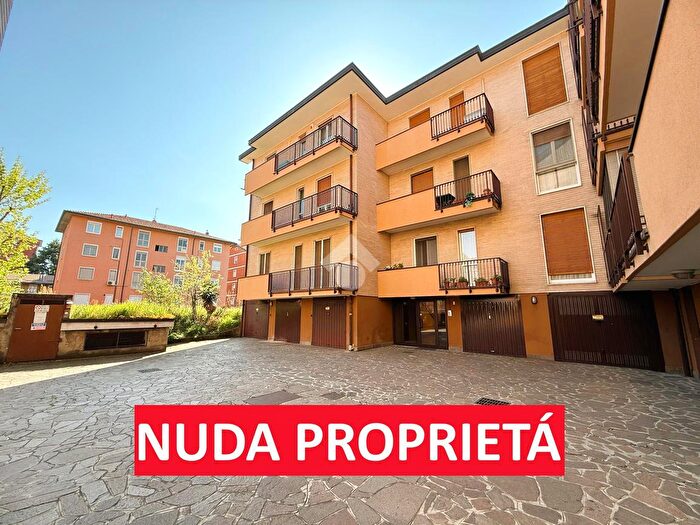 Appartamento trilocale in vendita in Via della Pace, Carnate