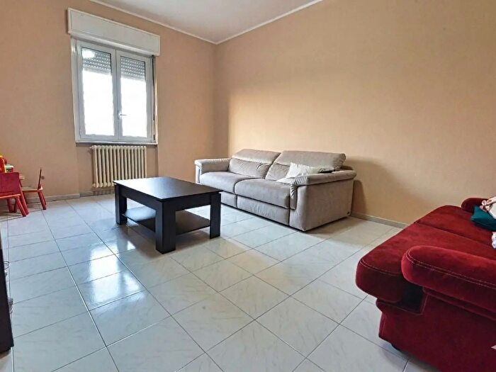 Appartamento bilocale in vendita in Via Quattro Novembre, Uboldo