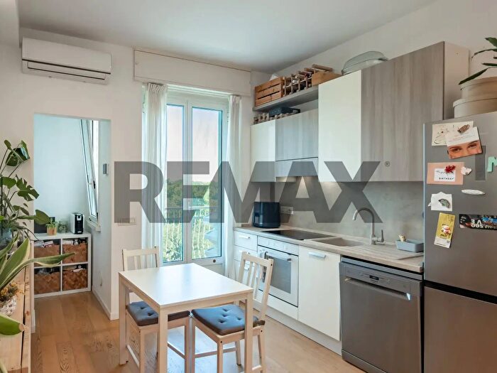 Appartamento bilocale in vendita in Viale Caterina da Forlì, Milano