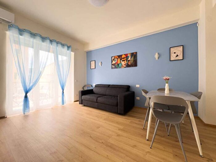 Appartamento bilocale in affitto in Piazza di Santa Maria Consolatrice, Casal Bertone, Roma