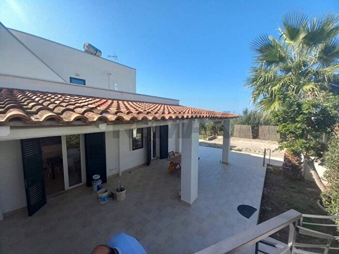 Casa con 5 locali in affitto in Mauro Rostagno, Centro, Cinisi