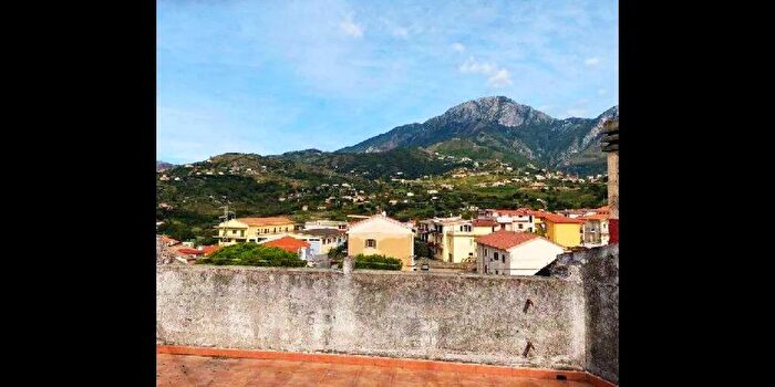 Appartamento bilocale in vendita in Via Giuseppe Fiorillo, Belvedere Marittimo