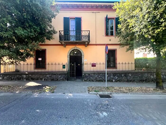 Appartamento con 5 locali in vendita in Barga