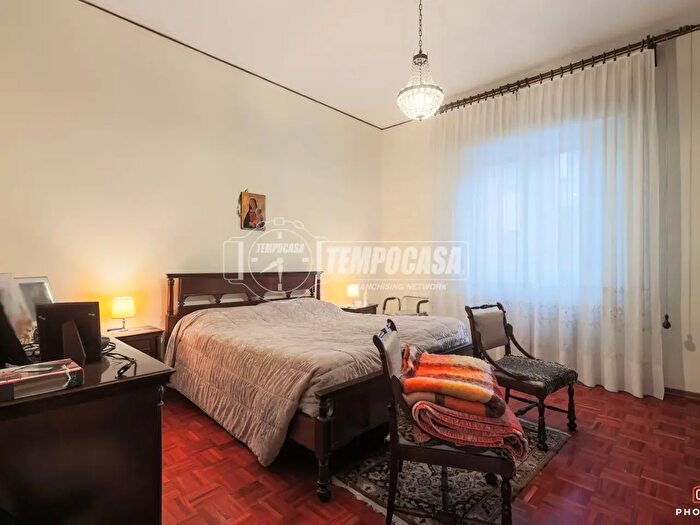 Casa con 7 locali in vendita in Via Umbria, Ravenna