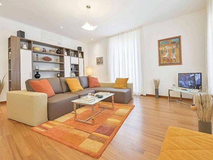 Appartamento trilocale in affitto in Via dei Pandolfini, Signoria Uffizi, Firenze