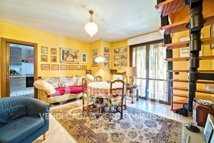 Appartamento con 5 locali in vendita in Via Ascanio Sobrero, Nichelino