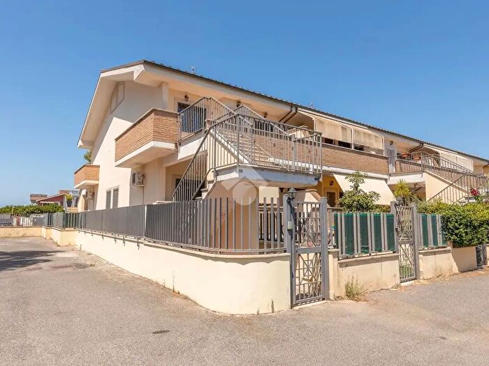Appartamento bilocale in vendita in Via Cardano, Roma