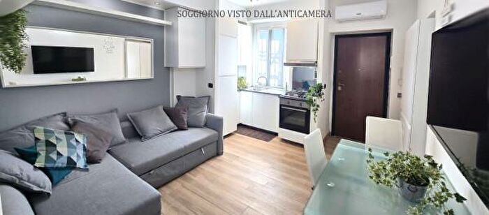 Appartamento bilocale in vendita in Via Brusuglio, Milano