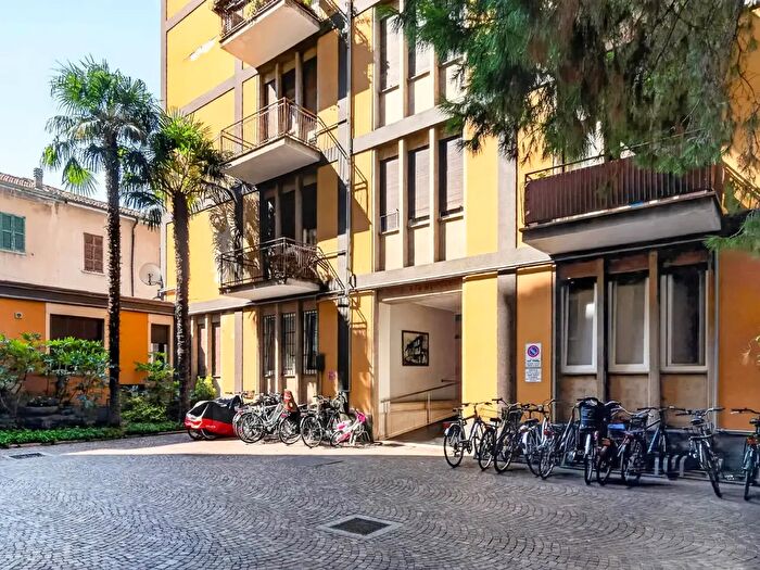 Appartamento trilocale in vendita in Via Borsieri, Como
