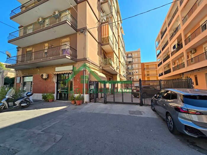 Appartamento quadrilocale in vendita in Via Alessandro Specchi, Siracusa