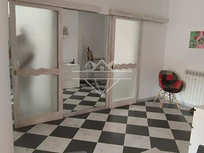 Appartamento con 5 locali in vendita in Carrara