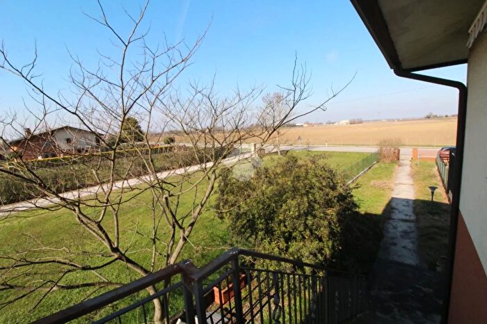 Appartamento quadrilocale in vendita in Monastier Di Treviso