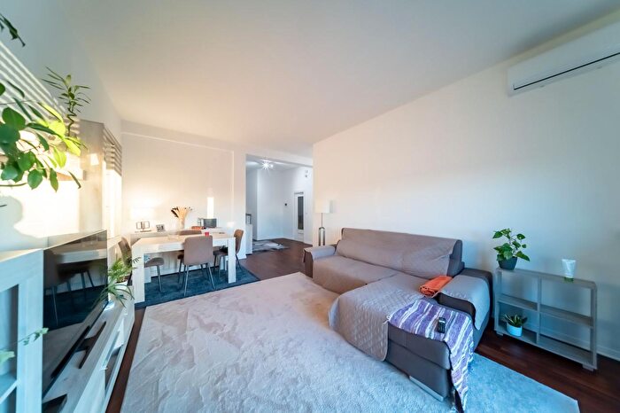 Appartamento bilocale in vendita in Via Trento, Parma