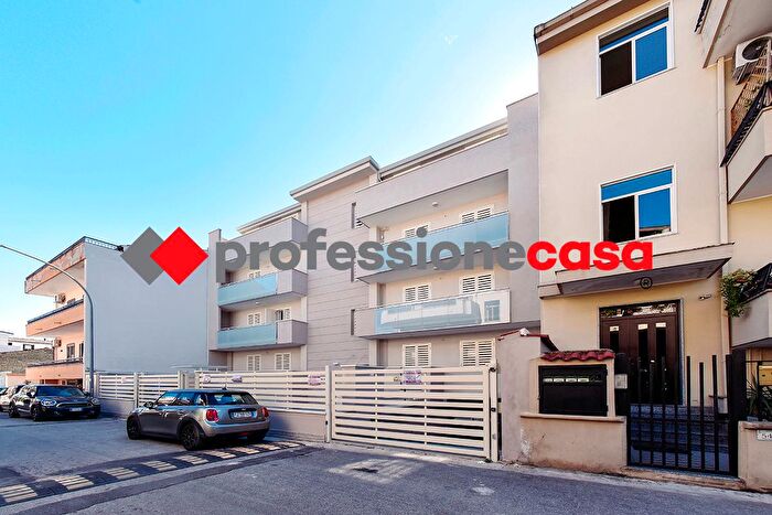 Appartamento trilocale in vendita in Via Dante Alighieri, San Nicola La Strada