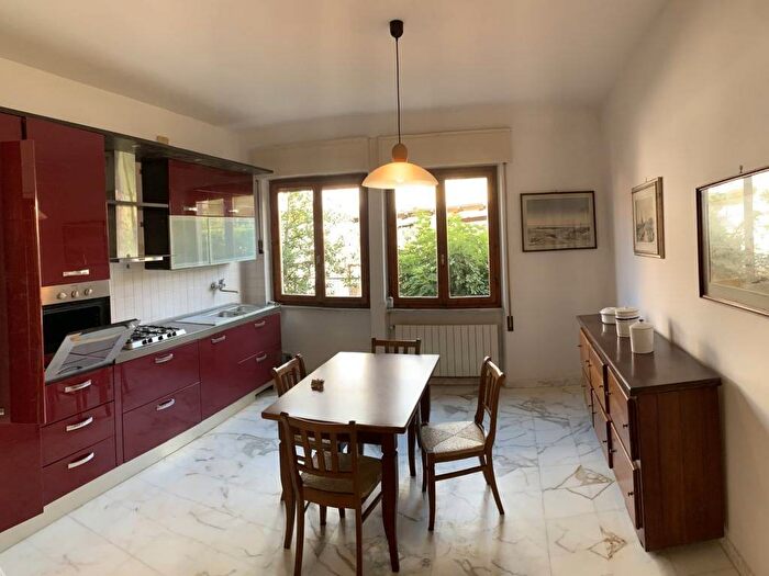 Appartamento quadrilocale in affitto in Via Pratta, Romagnano, Massa