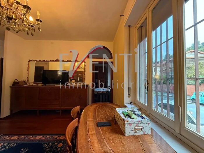 Appartamento quadrilocale in vendita in Via Lomellina, Torino