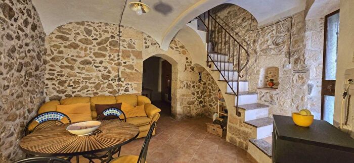 Casa trilocale in vendita in Via Cantù, Sennori