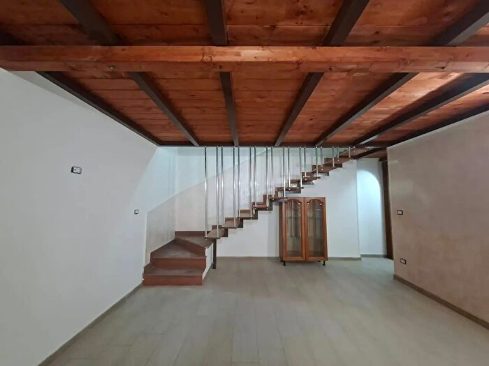 Appartamento quadrilocale in affitto in Via Arcivescovo Pontillo, Casagiove