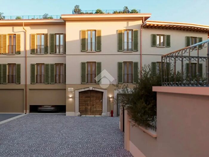 Appartamento bilocale in vendita in Via Giuseppe Garibaldi, San Felice Del Benaco