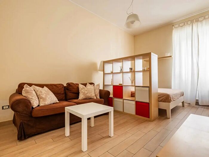 Appartamento monolocale in vendita in Via Fabio Mangone, Milano