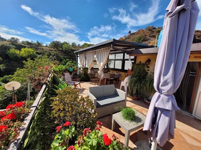 Casa con 5 locali in vendita in Galati Santa Lucia, Messina