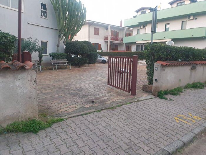 Appartamento trilocale in affitto in Via Antonio Guarasci, Soverato Marina, Soverato