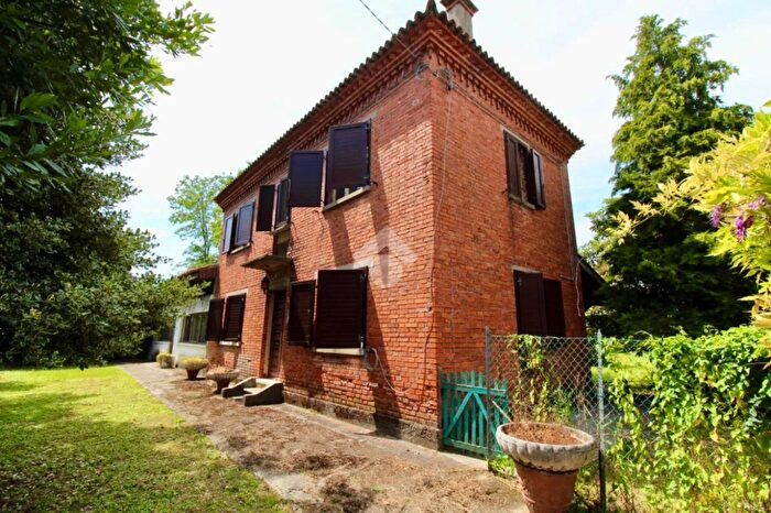 Casa con 12 locali in vendita in Via Canal, San Michele Al Tagliamento