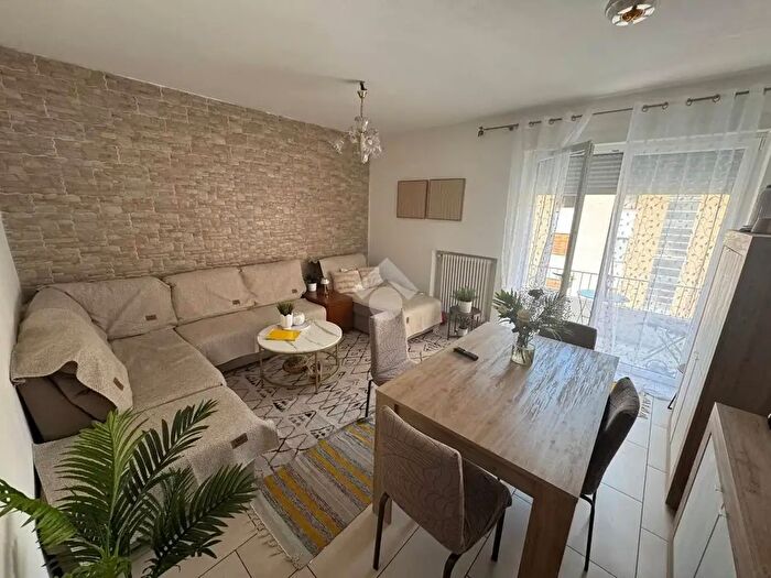 Appartamento trilocale in vendita in Via dei Castellani, Schio