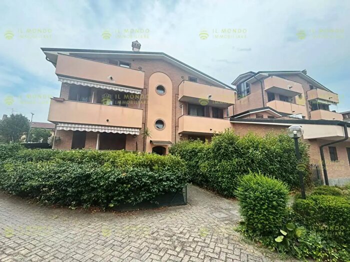 Appartamento bilocale in vendita in Via Libertà, Carpiano