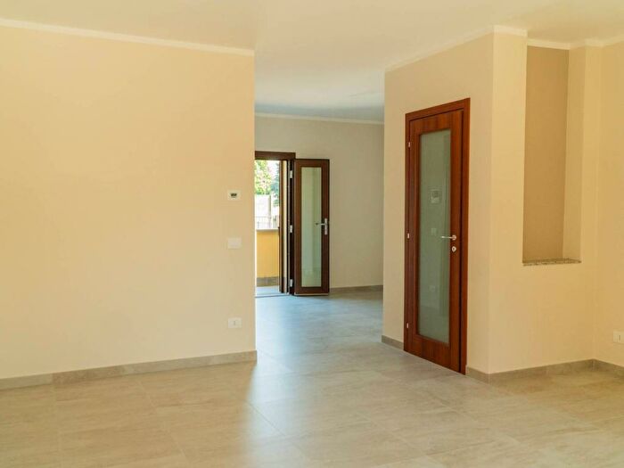 Casa quadrilocale in affitto in Via Moglia, San Felice, Cremona