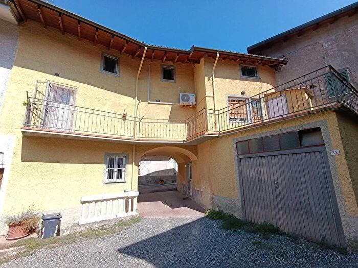 Casa con 6 locali in vendita in Via Roma Silvano dOrba, Silvano DOrba