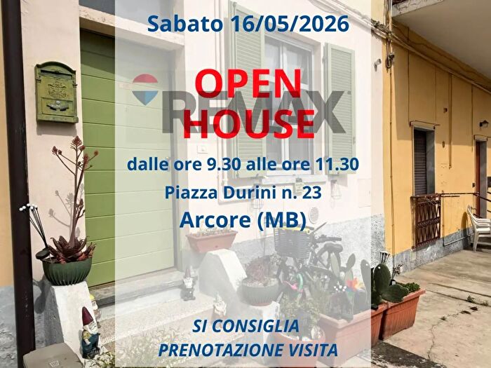 Appartamento bilocale in vendita in Piazza Durini, Arcore