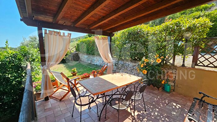 Appartamento trilocale in vendita in Rio