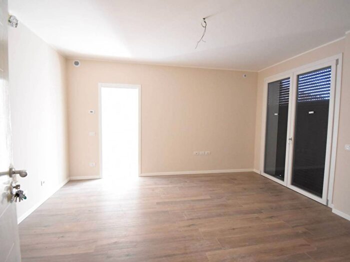 Appartamento monolocale in affitto in Via Cerri, Centro, Merate